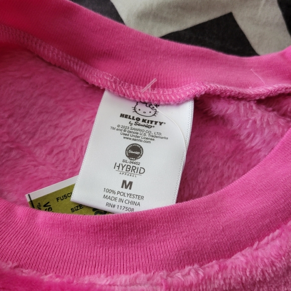 Sanrio Hello Kitty Fleece Sweater in M - Picture 3 of 3
